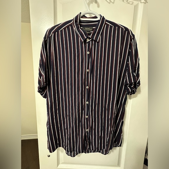 Mens Zara Relaxed Fit Short Sleeve Button Shirt (Large) - Picture 1 of 3